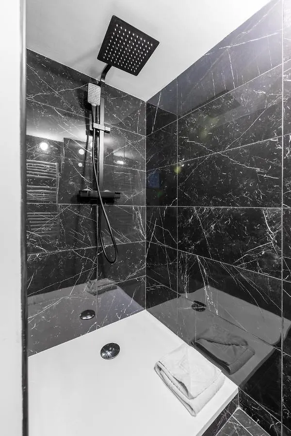 CMG Cherche Midi - Sèvres Paris France