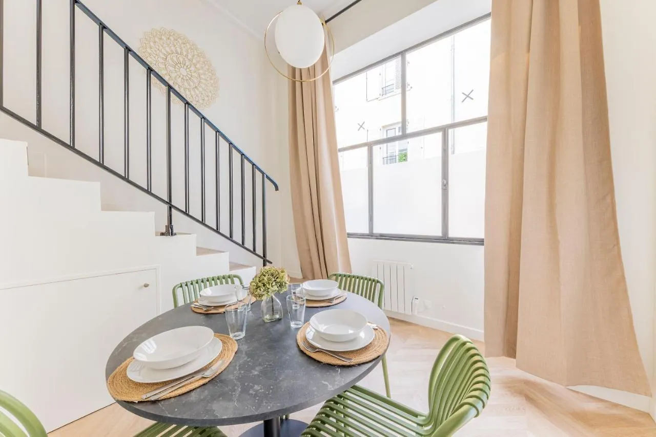 Cmg Cherche Midi - Sevres Paris France